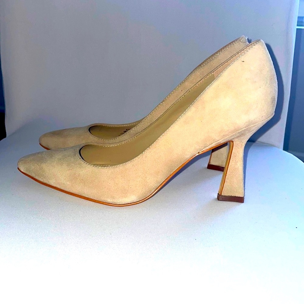 Marc Fisher Relka Pumps